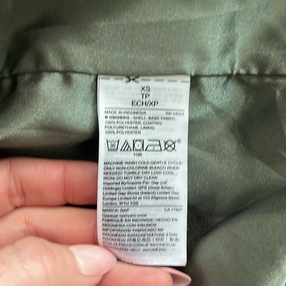 Beautiful green GAP bomber jacket - Picture 7 of 7